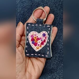 Denim Puffy Keychain Fob Holder Csrd Holder with Heart Design